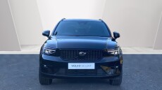 Volvo XC40 2.0 B4P Plus Black Edition 5dr Auto Petrol Estate